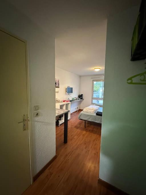 N 119 Calme, Fonctionnel Centre Pk Gratuit *